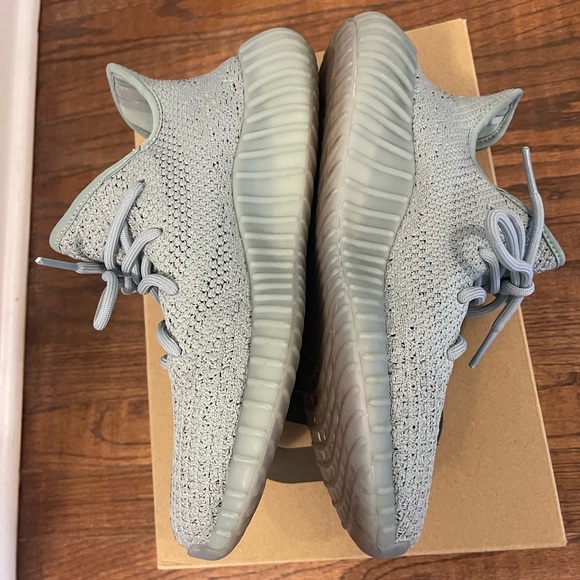 Yeezy Boost 350 V2 “Salt” - Picture 6 of 7